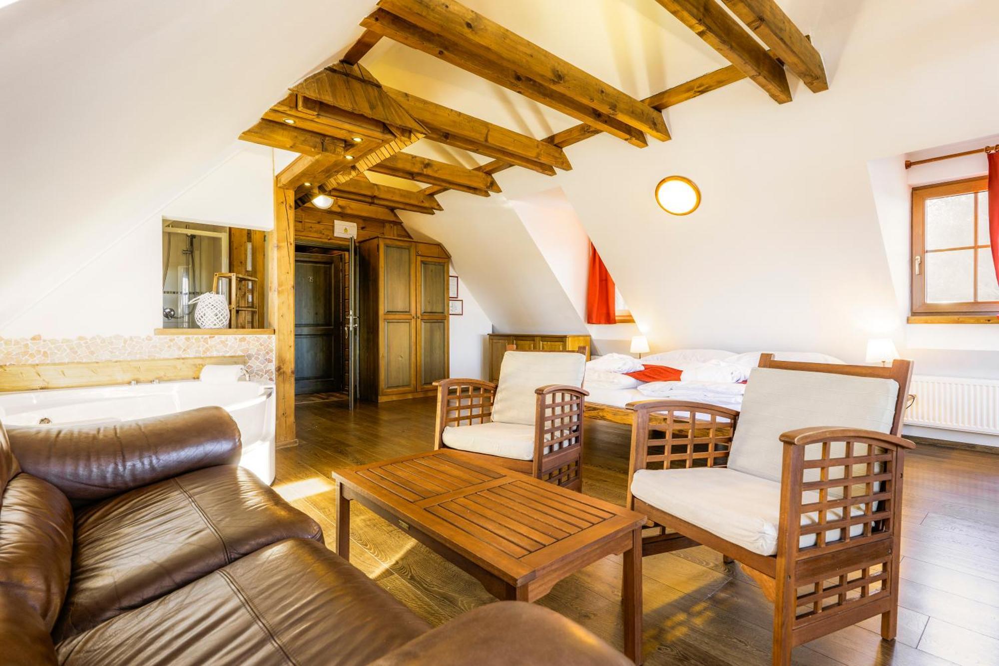 Hotel Leyla Frymburk Buitenkant foto